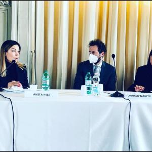 L'assessora Anita Pili durante la conferenza di Roma