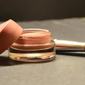 cosmesi - immagine simbolica