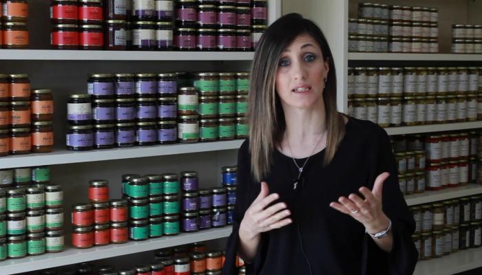 Embedded thumbnail for Bon'ora, una storia di successo dall'isola di Sant'Antioco 